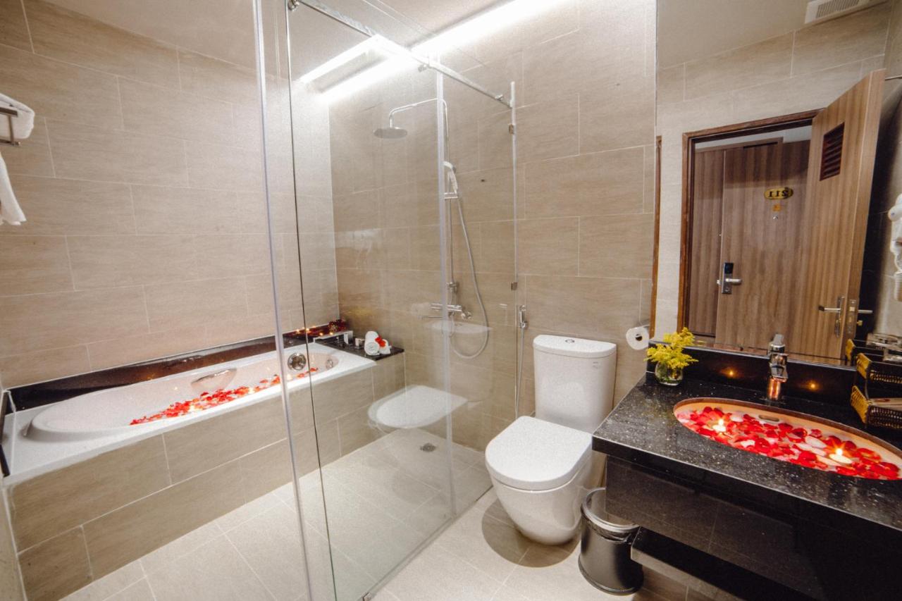 Khách sạn Rum Vàng 2