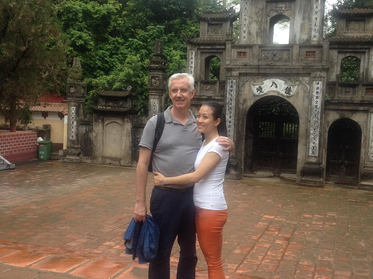 Tour Guide 2 Ngày 1 Đêm