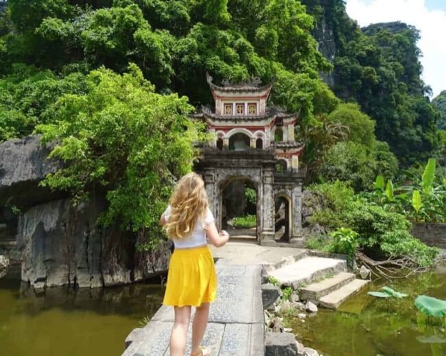 Tour Guide 2 Ngày 1 Đêm