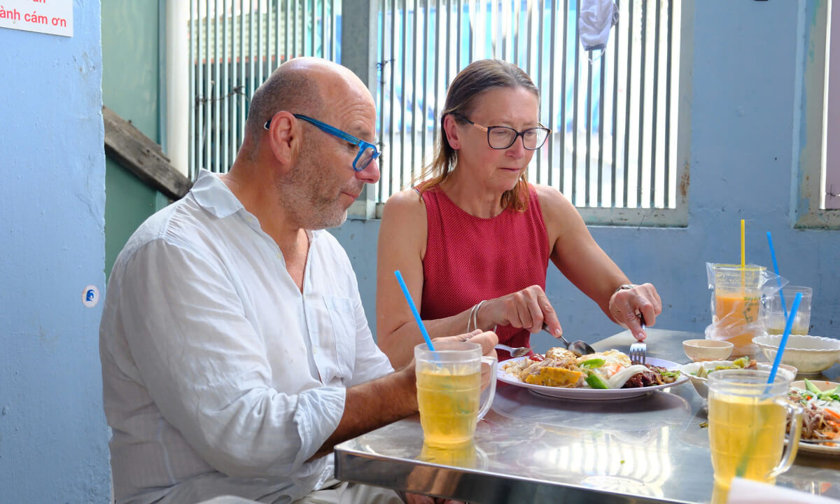 Tour Guide Thưởng Thức Ẩm Thực ( Food Tour Guide)