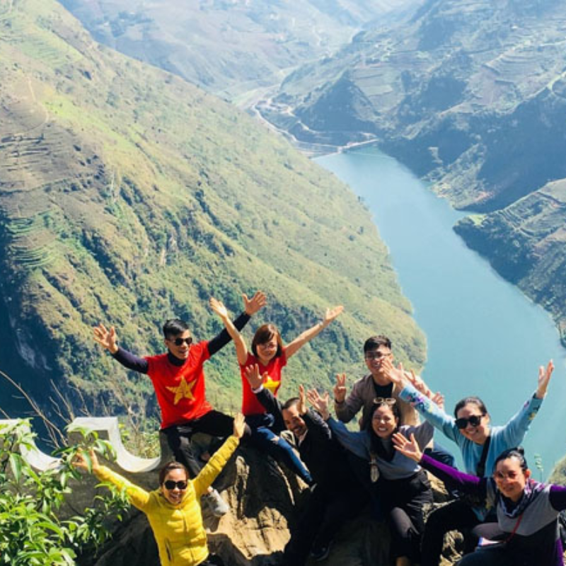 Tour Guide Đồng Văn