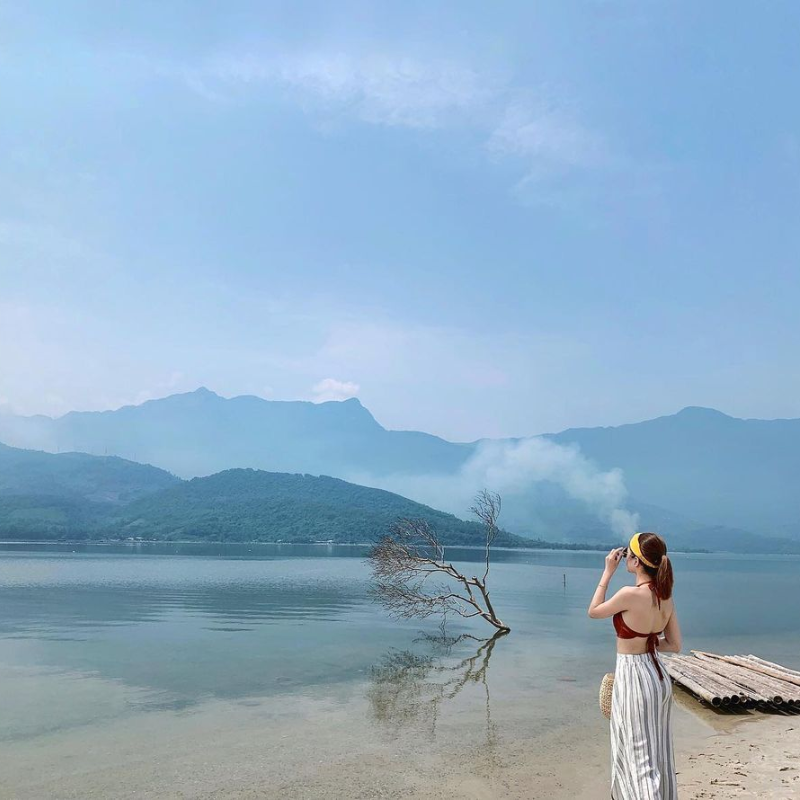 Tour Guide Lăng Cô