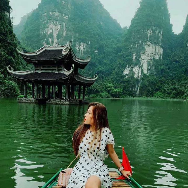 Tour Guide Ninh Bình