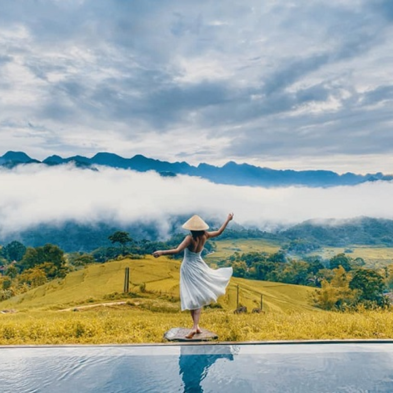 Tour Guide Pù Luông