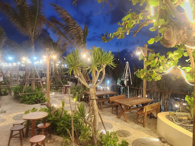 1. Kennal Beach ở đâu và có bãi biển riêng không?