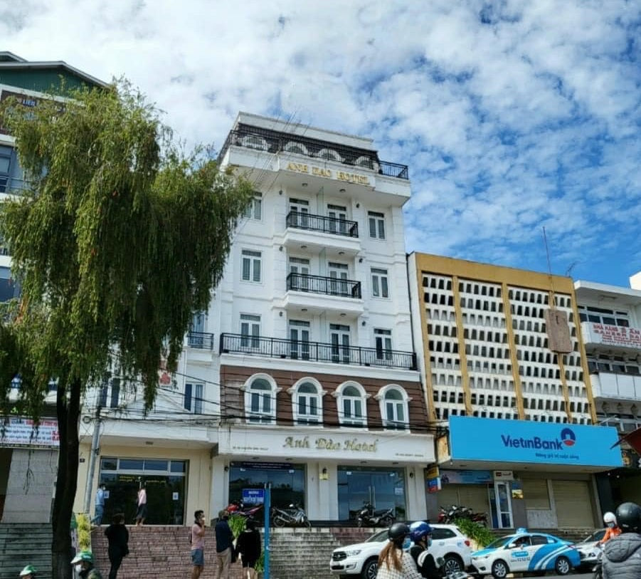 Anh Đào Hotel