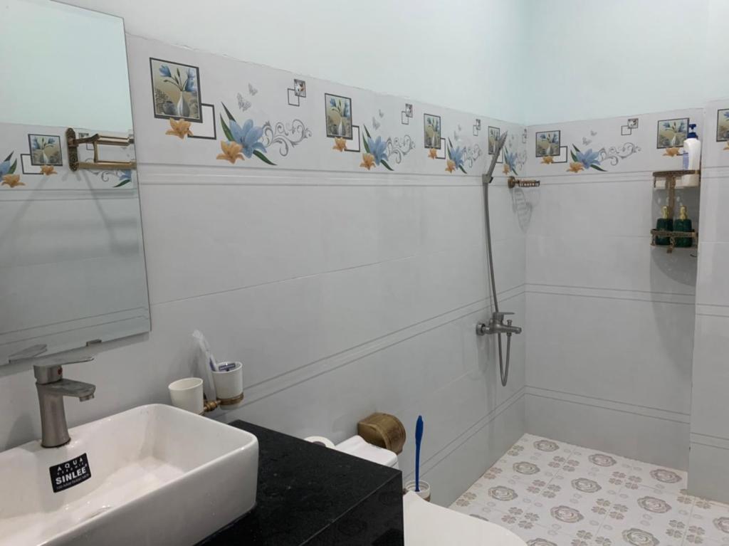 Nghinh Phong Beach Hotel