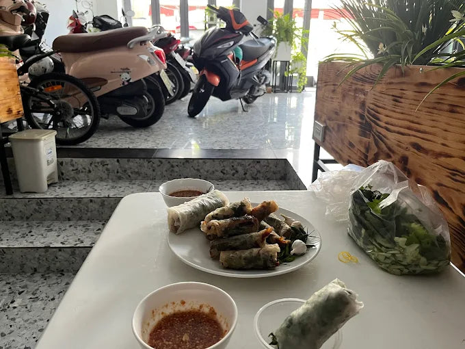 Tại Sao Nên Đồng Hành Cùng HDV Local Khi Nghỉ Tại Nile Hotel?