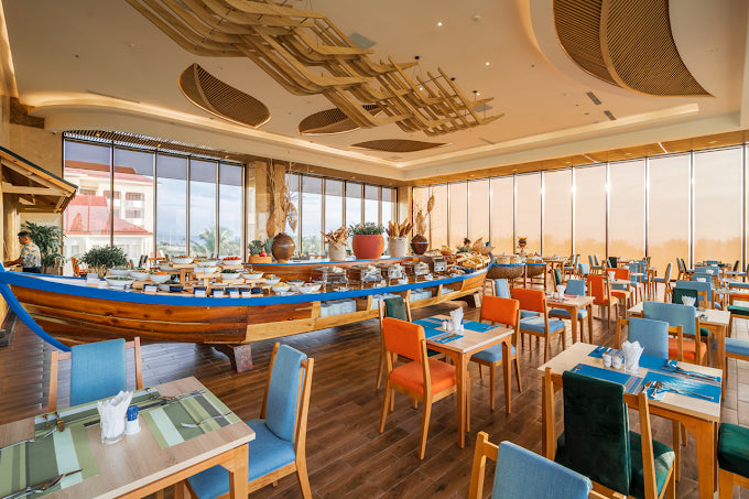 1. Sala Grand Tuy Hòa Hotel có hỗ trợ đưa đón sân bay không?