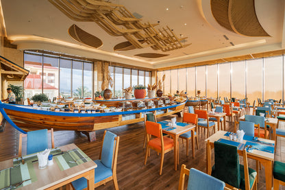 1. Sala Grand Tuy Hòa Hotel có hỗ trợ đưa đón sân bay không?