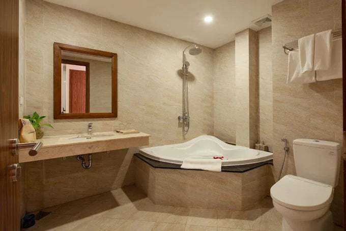 5. Giá thuê HDV có bao gồm phí ăn uống của HDV không?
