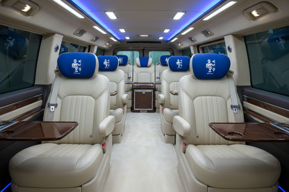 Các Dòng Xe Limousine Phục Vụ Nhóm Bạn Phổ Biến