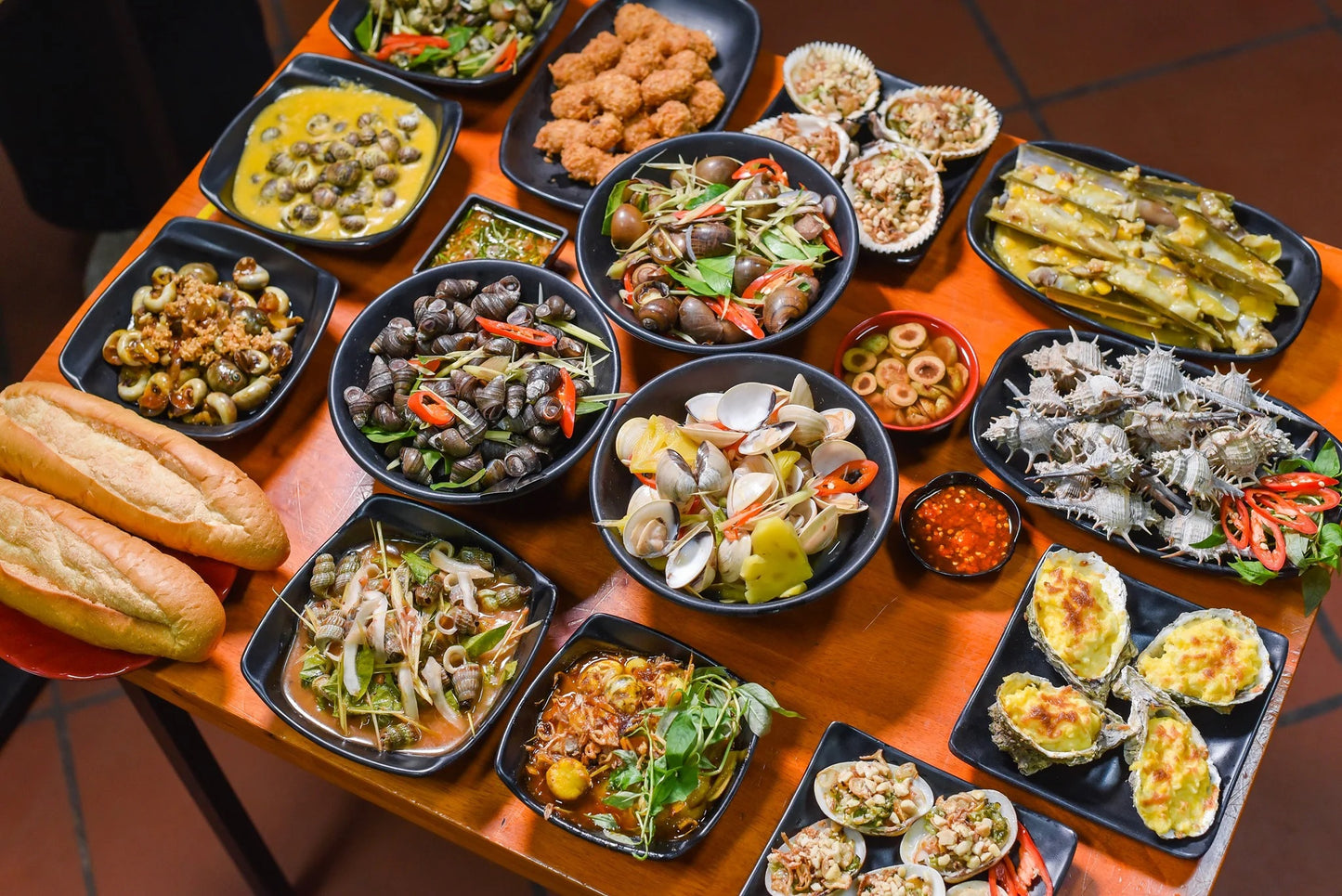 Tour Guide Thưởng Thức Ẩm Thực Tại Hải Phòng