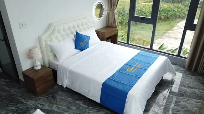 Tại Sao Nên Đồng Hành Cùng HDV Local Tại Gành Đá Đĩa Retreat?