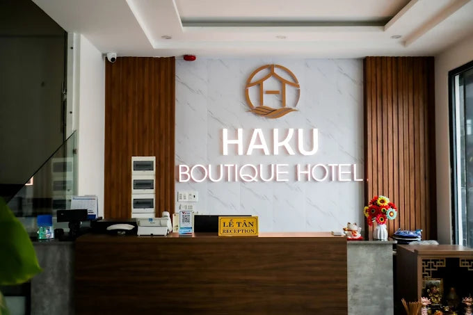 3. Khách sạn có phù hợp cho khách đi công tác không?