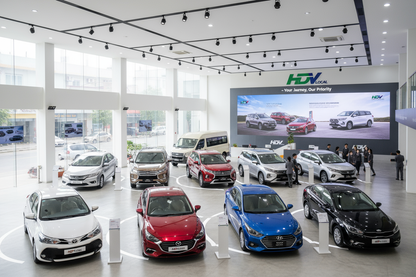 HDV Local Modern Showroom