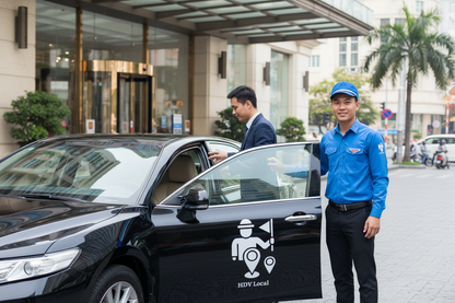 HDV Local - Tài xế mở cửa xe