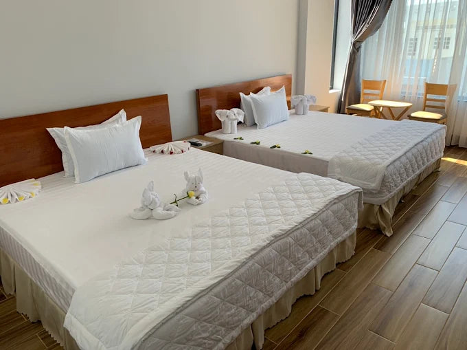 Hotel Hiệp Thành có phù hợp cho khách đi công tác không?