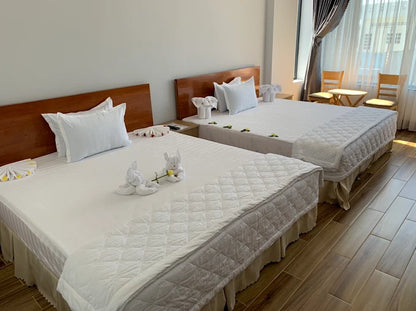 Hotel Hiệp Thành có phù hợp cho khách đi công tác không?