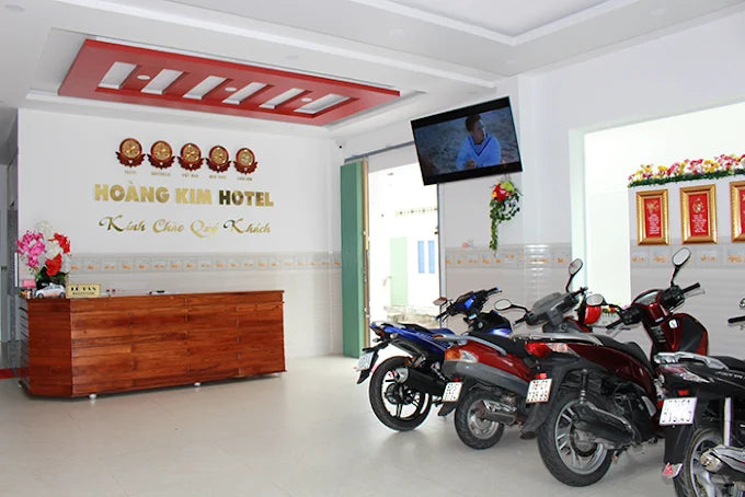 So sánh trải nghiệm: Tự túc hoàn toàn vs. Đồng hành cùng HDV Local