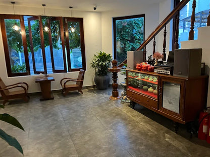 Các Tình Huống Du Lịch Thực Tế