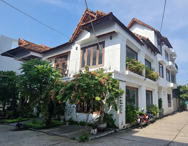 Vì Sao Nên Chọn HDV Local?