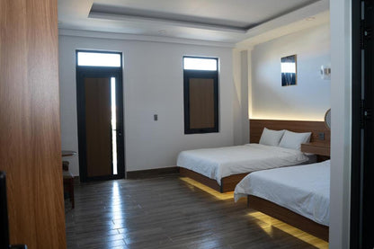 1. Quỳnh Trang Hotel có gần biển không? 