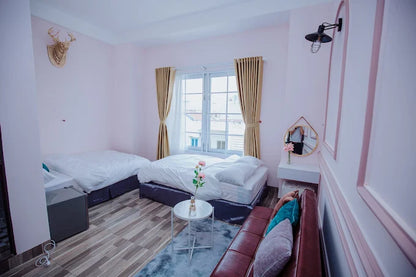 Tại Sao Nên Đồng Hành Cùng HDV Local Khi Ở Rome Hostel?