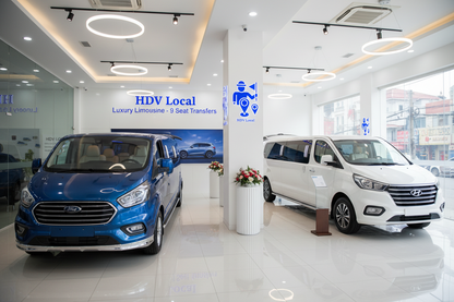 Showroom xe limousine HDV Local
