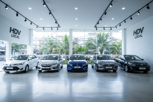 Showroom xe sedan 4 chỗ HDV Local Dịch Vụ Book Taxi Đường Dài Tại Việt Nam