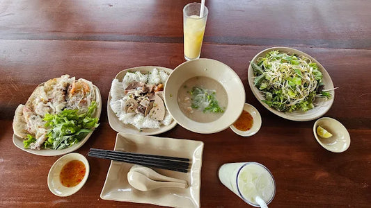 Trạm Seven Retreat House Gành Đá Đĩa: Review Nghỉ Dưỡng &amp; Thuê HDV Bản Địa